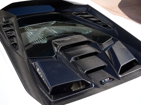 Used 2023 Lamborghini Huracan Tecnica image 10