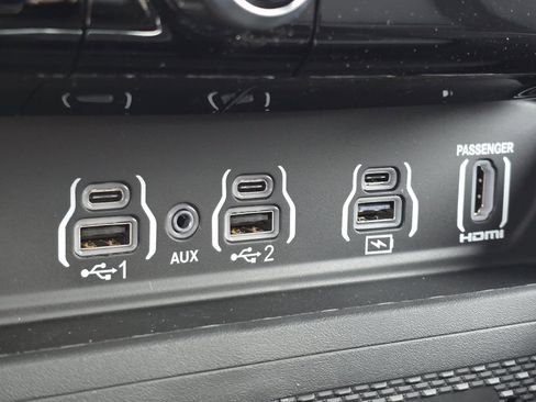 New 2026 RAM 1500 Laramie w/ Night Edition image 4