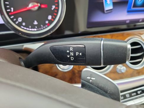 Used 2018 Mercedes-Benz E 300 image 31