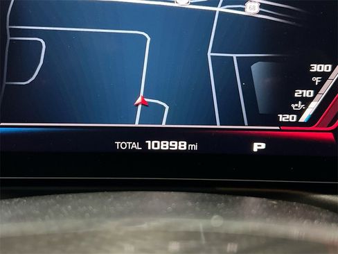 Used 2026 BMW M4 xDrive Competition image 13