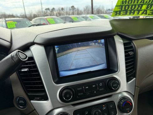 Used 2019 GMC Yukon XL SLT w/ Open Road Package image 17