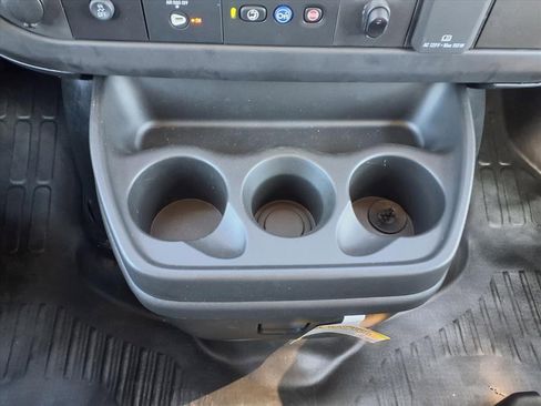 New 2025 Chevrolet Express 3500 w/ Power Convenience Package image 8