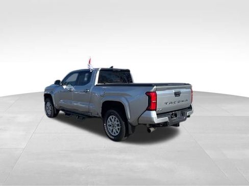 Used 2024 Toyota Tacoma SR5 image 3