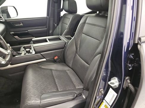 Used 2025 Toyota Tundra Limited AWD/4WD image 16