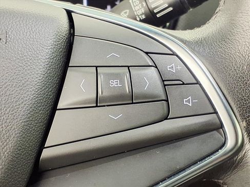 Certified 2023 Cadillac XT5 Luxury image 8