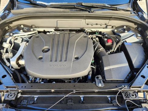 New 2026 Volvo XC60 B5 Plus w/ Protection Package Premier image 19