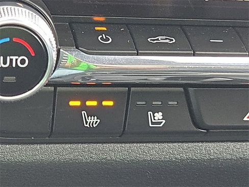 Used 2023 MAZDA CX-50 AWD 2.5 S w/ Premium Plus Pkg image 31