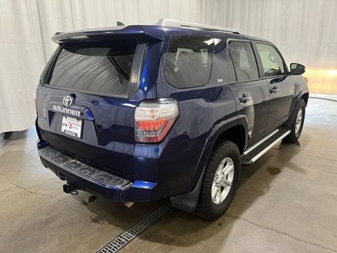 Used 2016 Toyota 4Runner SR5 Premium AWD/4WD image 4