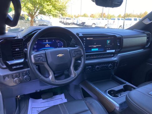 Used 2024 Chevrolet Silverado 2500 High Country w/ High Country Premium Package image 38