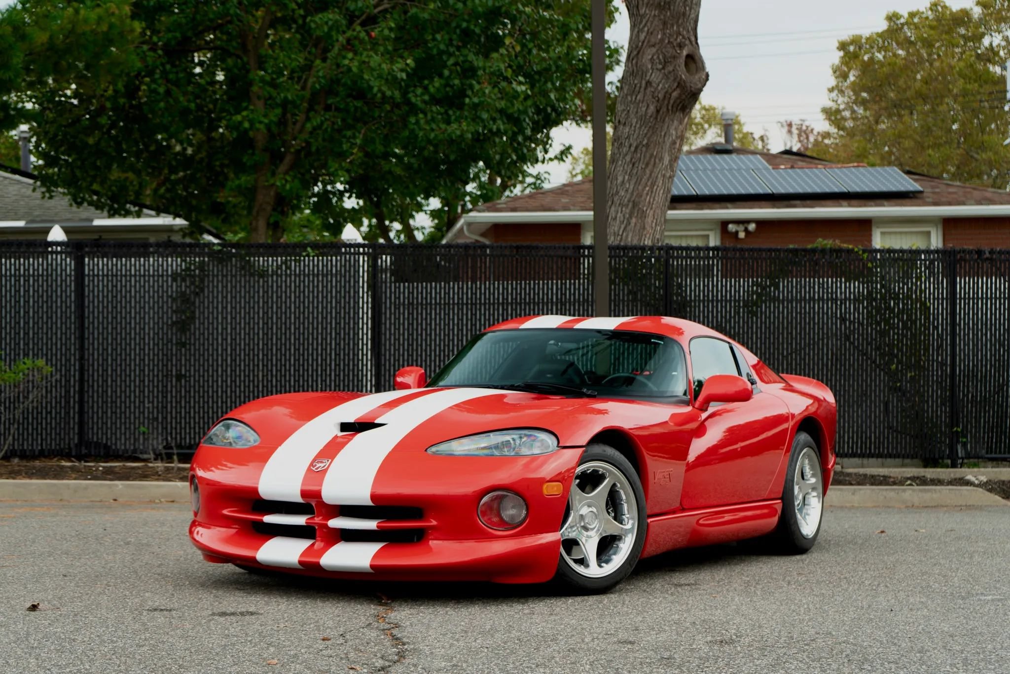 Used 1997 Dodge Viper GTS RWD image 3