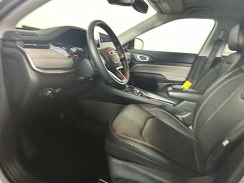 Used 2022 Jeep Compass Latitude AWD/4WD image 10