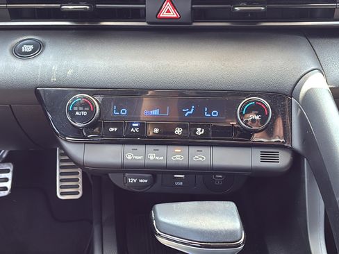Used 2025 Hyundai Elantra Sport FWD image 20