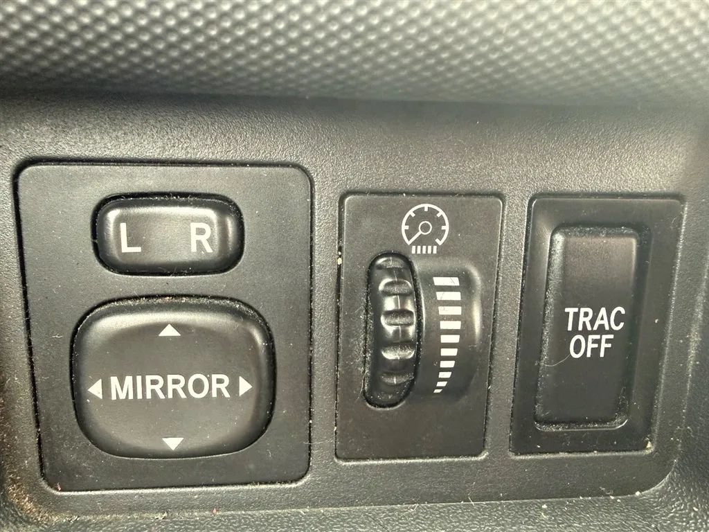 Used 2004 Scion xB FWD image 15