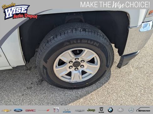 Used 2017 Chevrolet Silverado 1500 LT w/ All Star Edition AWD/4WD image 21