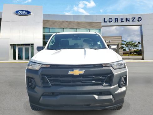 Used 2023 Chevrolet Colorado W/T image 2