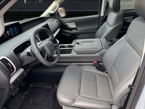 New 2026 Ford Expedition Active AWD/4WD image 9