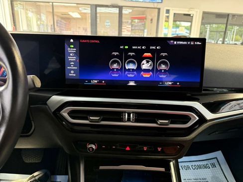 Used 2023 BMW i4 eDrive35 w/ Premium Package RWD image 17