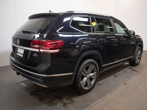 Used 2019 Volkswagen Atlas SEL R-Line image 4