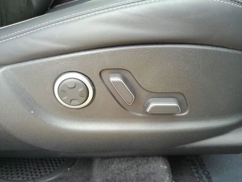 Used 2022 Genesis GV70 3.5T Sport w/ Sport Prestige Package image 21