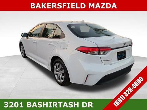 Used 2023 Toyota Corolla LE image 3