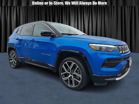 Certified 2025 Jeep Compass Limited w/ Elite Group AWD/4WD image 1