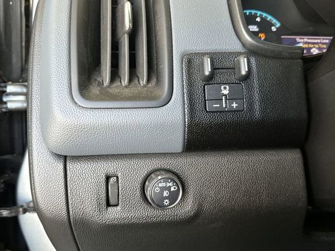 Used 2019 Chevrolet Colorado Z71 image 18