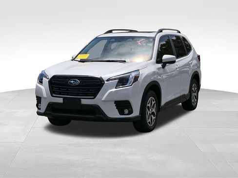 Used 2024 Subaru Forester Premium AWD/4WD image 35
