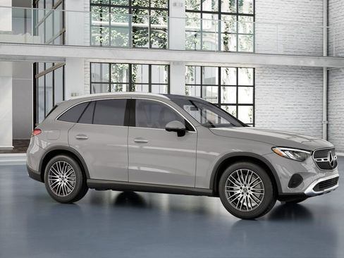 Used 2026 Mercedes-Benz GLC 300 4MATIC image 8