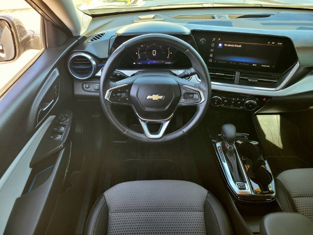 Certified 2024 Chevrolet Trax LT w/ Driver Confidence Package FWD image 12