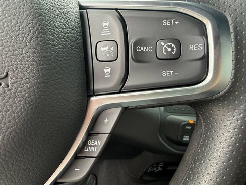 New 2026 RAM 3500 Tradesman AWD/4WD image 17