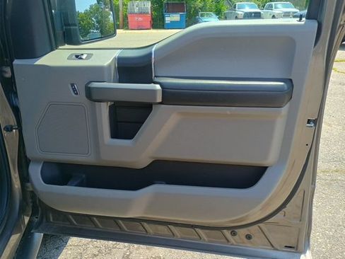 Used 2018 Ford F150 XLT AWD/4WD image 12