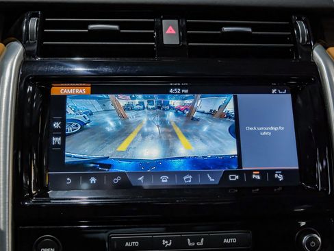 Used 2019 Land Rover Discovery HSE Luxury image 22