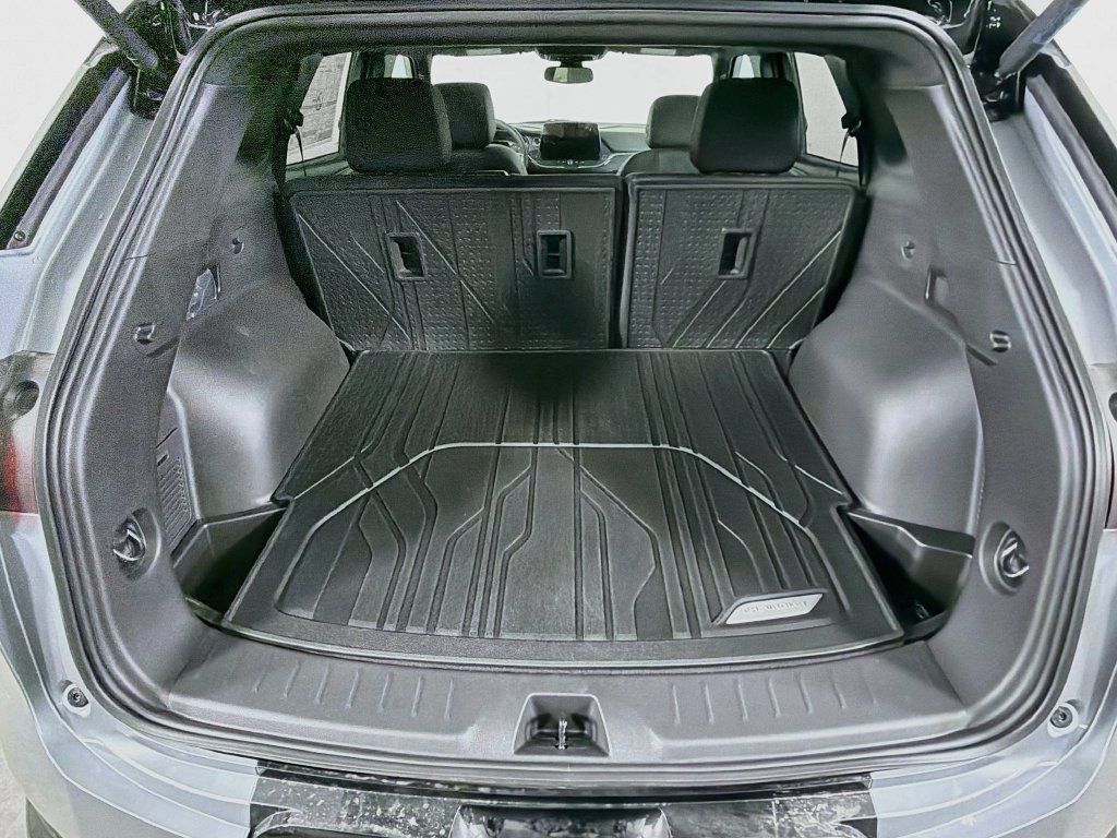 New 2026 Chevrolet Blazer RS w/ LPO, Floor Liner Package AWD/4WD image 23