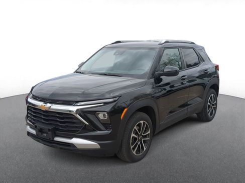 Used 2025 Chevrolet TrailBlazer LT AWD/4WD image 4