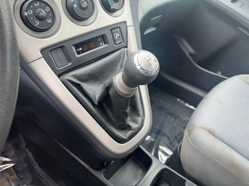 Used 2010 Toyota Matrix FWD image 17