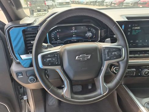 Used 2025 Chevrolet Silverado 1500 RST w/ Texas Edition Plus RWD image 14