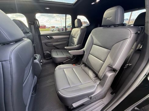 Used 2025 Buick Enclave Sport Touring w/ Super Cruise Package image 27