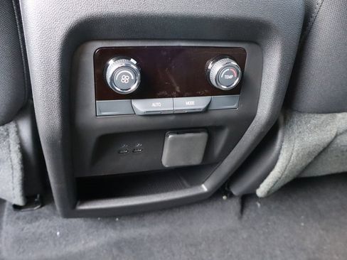 New 2026 Chevrolet Traverse LT w/ Driver Confidence Package image 24