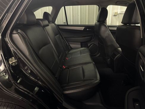 Used 2017 Subaru Outback 2.5i Premium AWD/4WD image 10