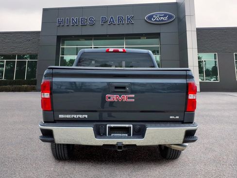 Used 2018 GMC Sierra 1500 SLE w/ SLE Value Package AWD/4WD image 6