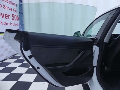 Used 2019 Tesla Model 3 Standard Range Plus image 27