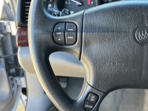 Used 2005 Buick Le Sabre Limited w/ Gran Touring Package image 18