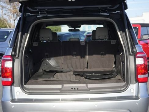 Used 2020 Ford Expedition XLT w/ Equipment Group 202A image 31