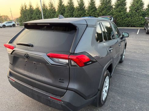 Used 2025 Toyota RAV4 LE AWD/4WD image 5