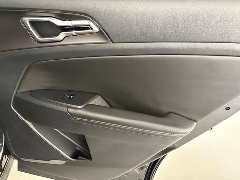 New 2026 Kia Sportage EX FWD image 40