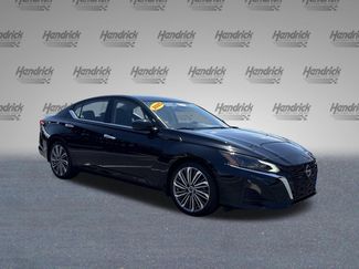 Used 2025 Nissan Altima 2.5 SL FWD video 2