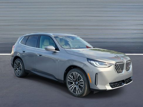 New 2026 BMW X3 xDrive30i w/ Convenience Package AWD/4WD image 2