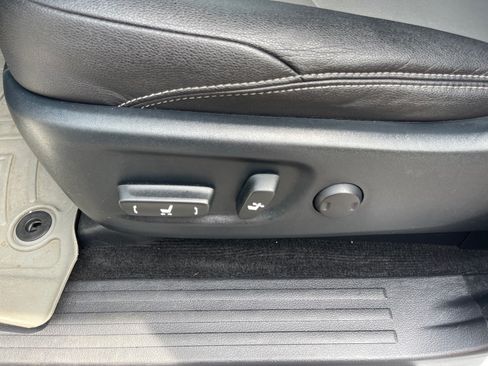 Used 2018 Toyota 4Runner SR5 Premium AWD/4WD image 9