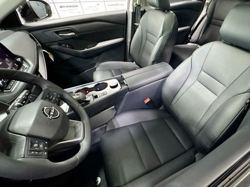 New 2026 Nissan Rogue Dark Armor AWD/4WD image 18