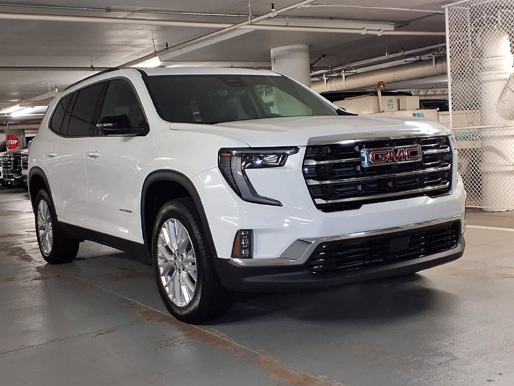 Used 2026 GMC Acadia Elevation w/ Elevation Premium Package FWD image 3